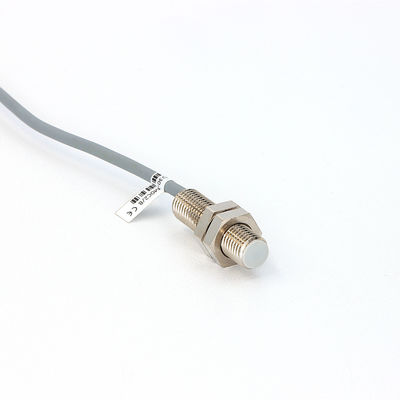 Buen precio Sensores de proximidad inductivos cilíndricos M8 con cable de 2 m 3 mm PNP NC en línea