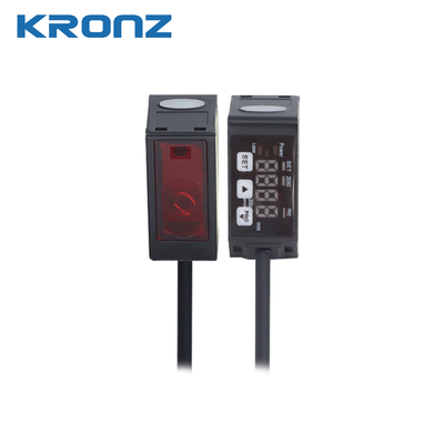 Bon prix Capteur de déplacement laser CMOS de la série KD25-30 avec une distance de détection de 30 mm, une répétabilité de 10 μm et une protection IP67 en ligne