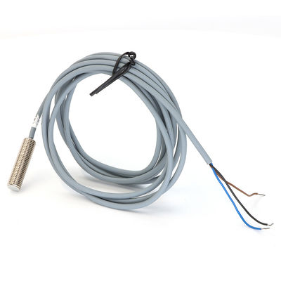 Bom preço Sensores indutivos M8 cilíndricos 3 mm Distância de detecção NPN NC 2m Cabo on-line