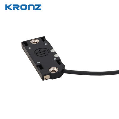 Guter Preis Kapazitive Nähe-Sensoren 10mm PNP N.C Kubikform IP65 2m PVC-Kabel 3*0,35mm2 Online