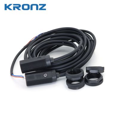 Giá tốt Cảm biến quang điện dạng xuyên BP18Y, tầm xa 10m, PNP, IP67, thích hợp môi trường khắc nghiệt trực tuyến